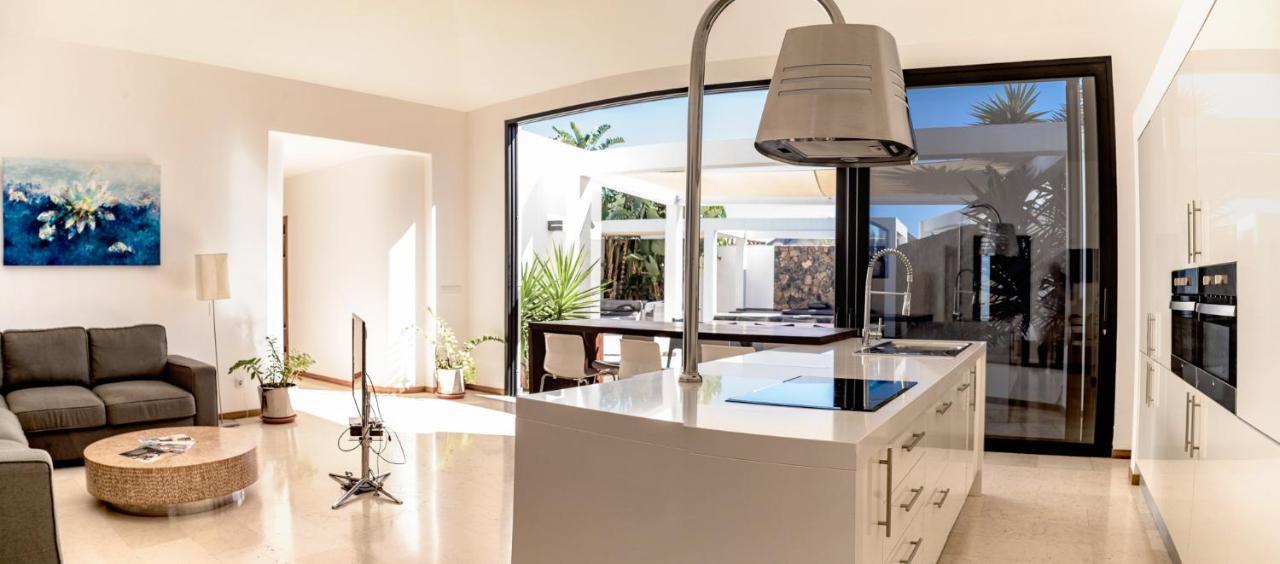 Villa Casa Paloma With Heated Pool In El Roque Cotillo Esterno foto